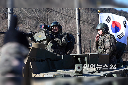   K2전차 탑승한 우원식 의장