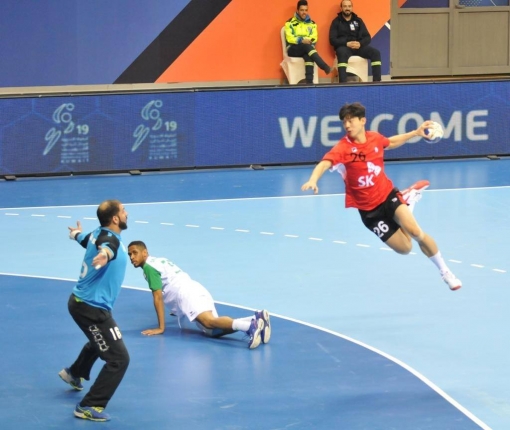 대한민국과 사우디아라비아와의 경기에서 김진영이 슛을 시도하고 있다. [사진=대한핸드볼협회]