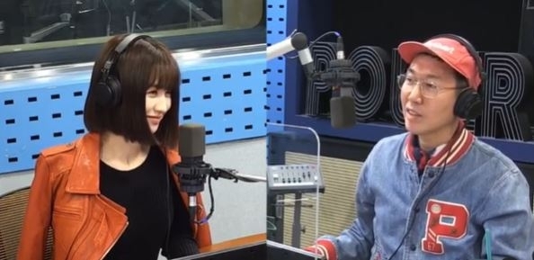 배우 박하선(왼쪽)이 22일 방송된 SBS라디오 '김영철의 파워FM'에 출연했다. [사진=김영철의 파워FM 공식 인스타그램]